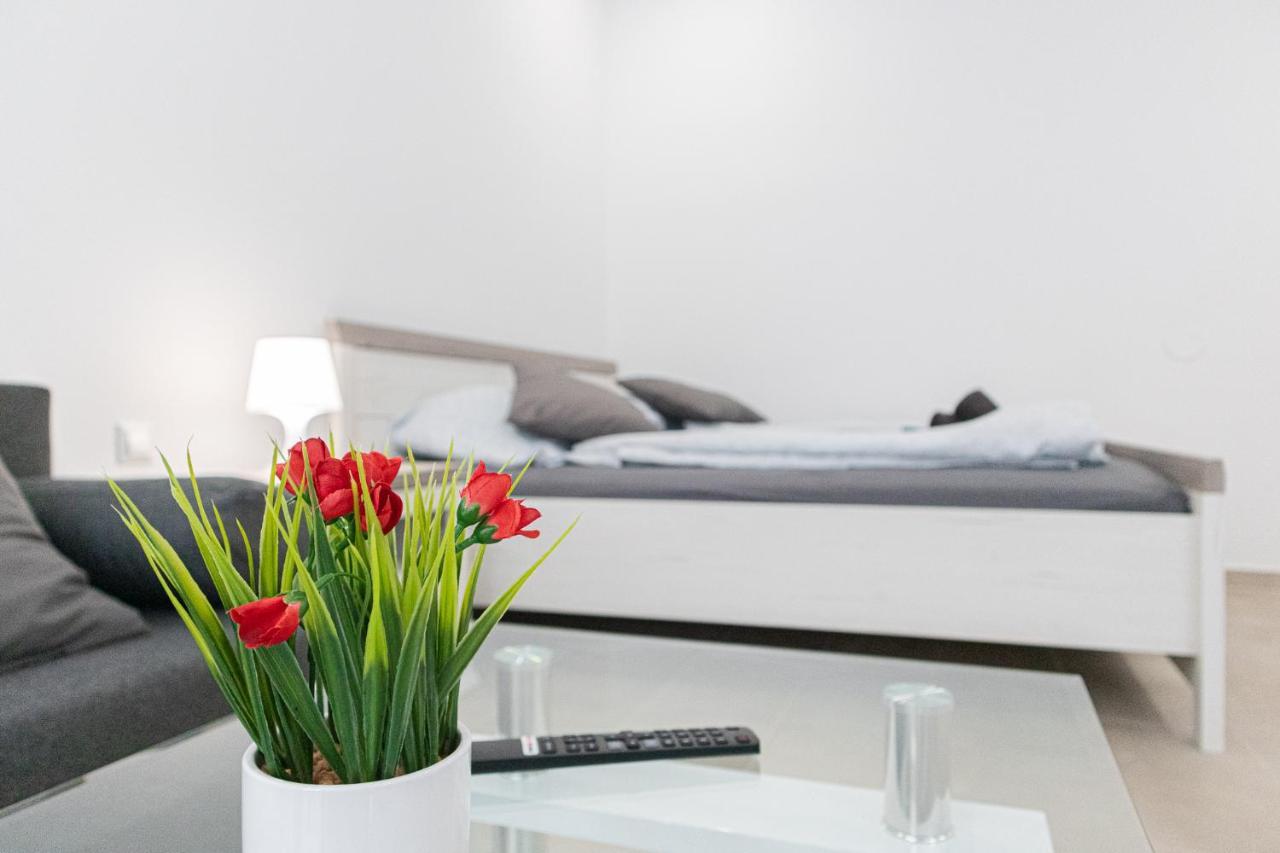 9 Min From City Center - Beautiful Studio Near U1 Reumannplatz Wien Eksteriør billede