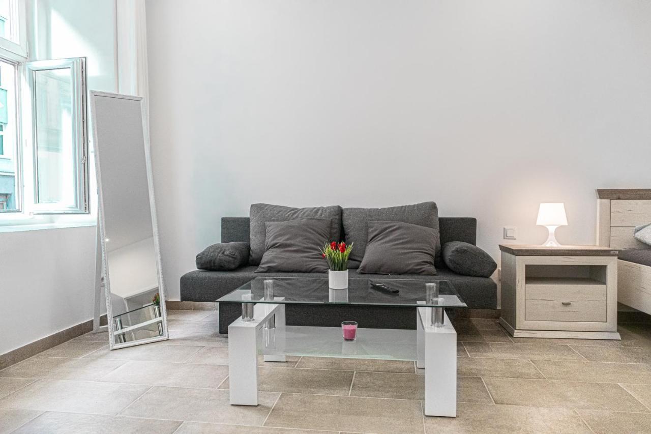 9 Min From City Center - Beautiful Studio Near U1 Reumannplatz Wien Eksteriør billede